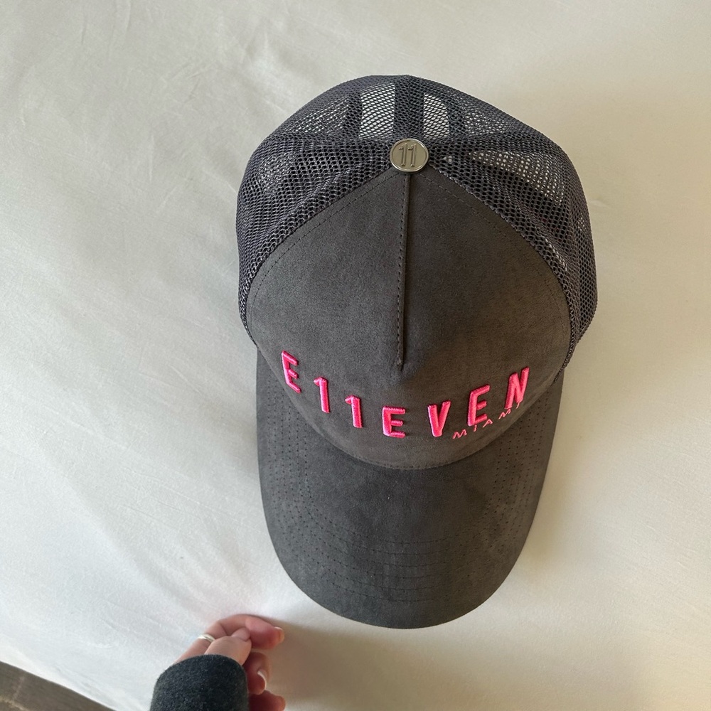LIMITED EDITION trucker Unisex E11even hat